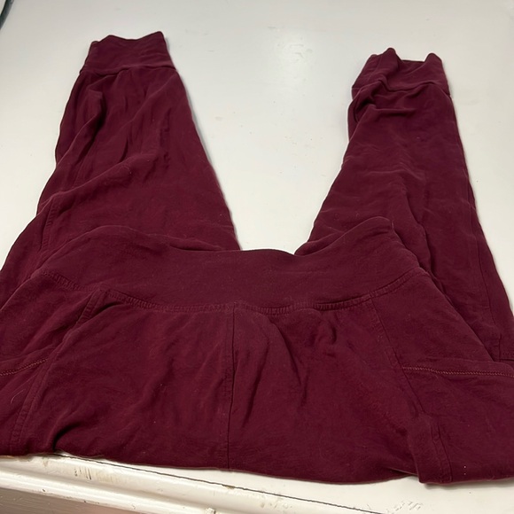 Old Navy Active Small Live In French Terry High Rise Burgundy Sweatpants - Picture 1 of 6